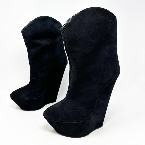 Giuseppe Zanotti Black Suede Platform Wedge Boots Size 38.5 - Picture 1 of 11